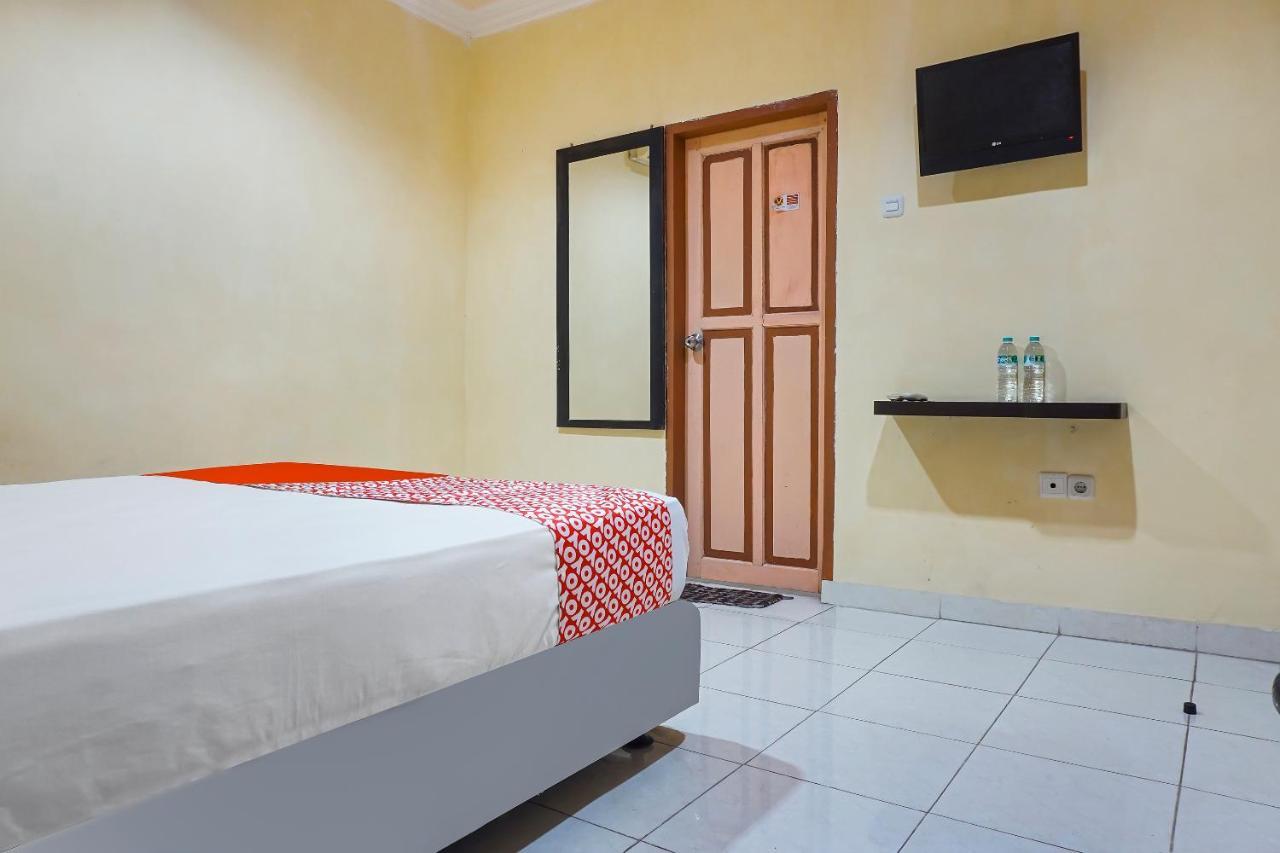 Oyo 90923 Makassar Cottage Balangberu Ngoại thất bức ảnh