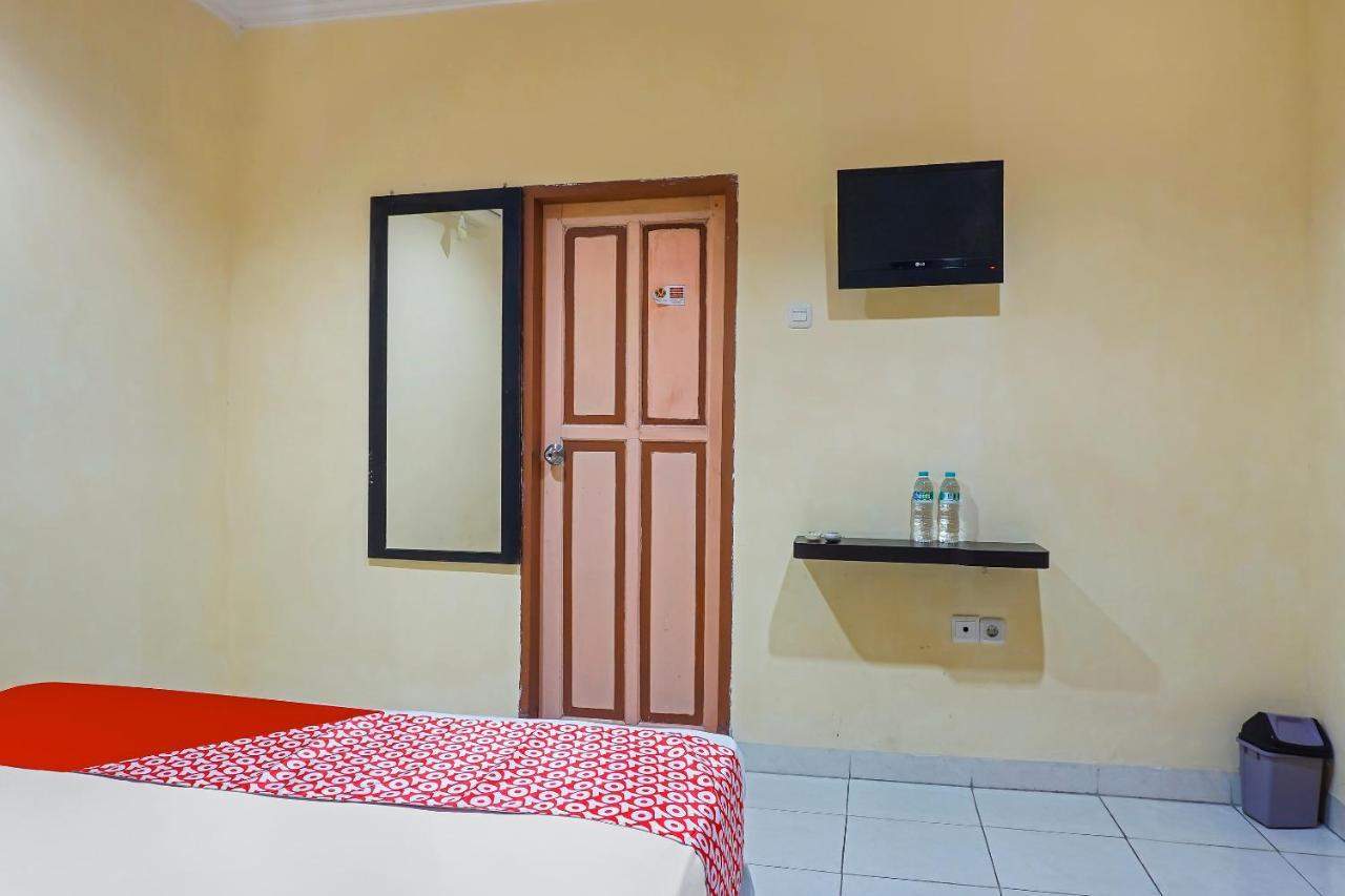 Oyo 90923 Makassar Cottage Balangberu Ngoại thất bức ảnh