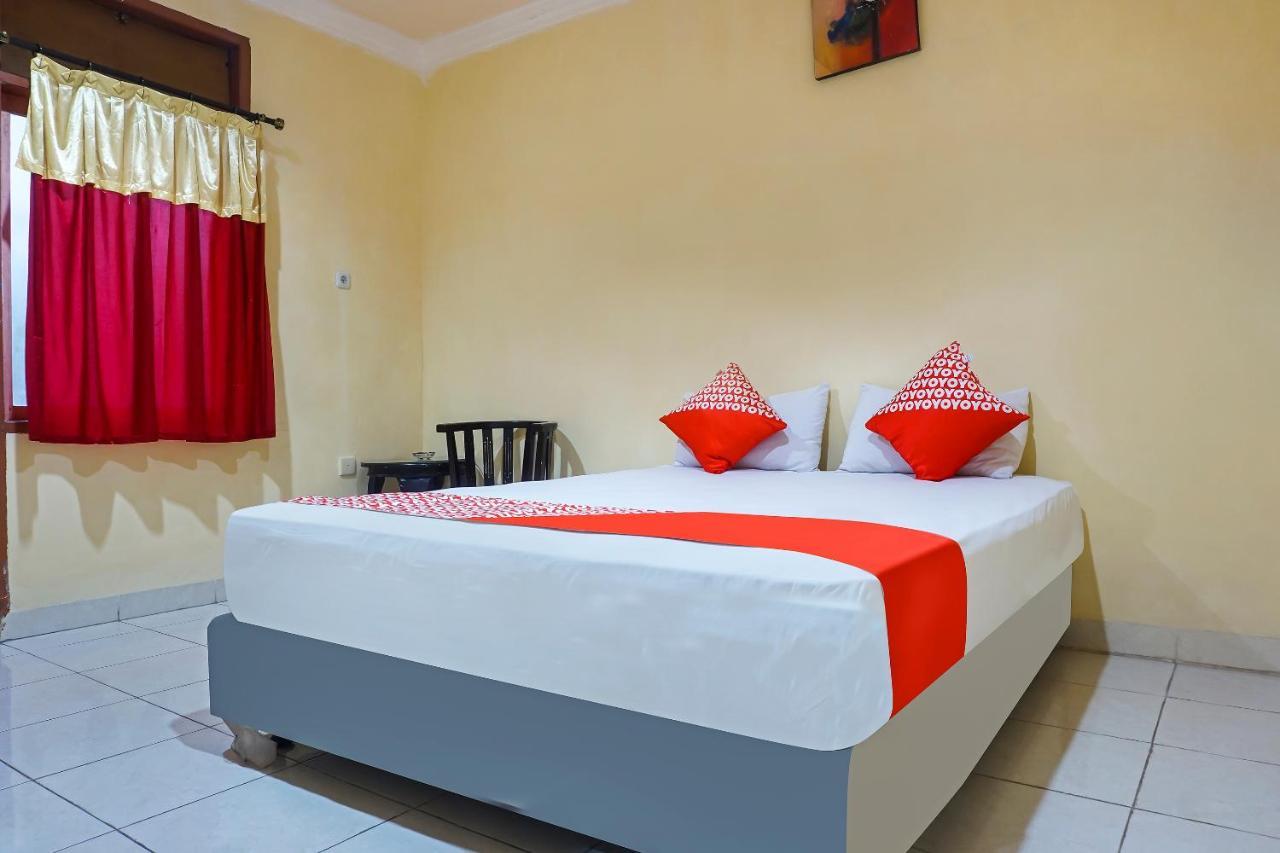 Oyo 90923 Makassar Cottage Balangberu Ngoại thất bức ảnh